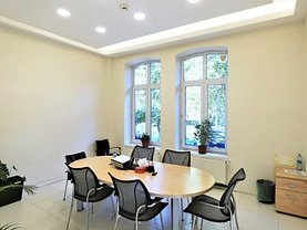 Casa de închiriat 16 camere, în Bucureşti, zona Romană