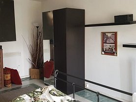 Apartament de vânzare 4 camere, în Bucureşti, zona Unirii