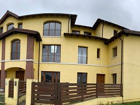 Apartament de vânzare 3 camere, în Râşnov, zona Central