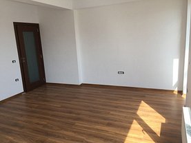 Apartament de vânzare 3 camere, în Ghimbav, zona Central