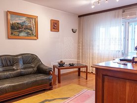 Apartament de vânzare 3 camere în Bacau, Bistrita Lac