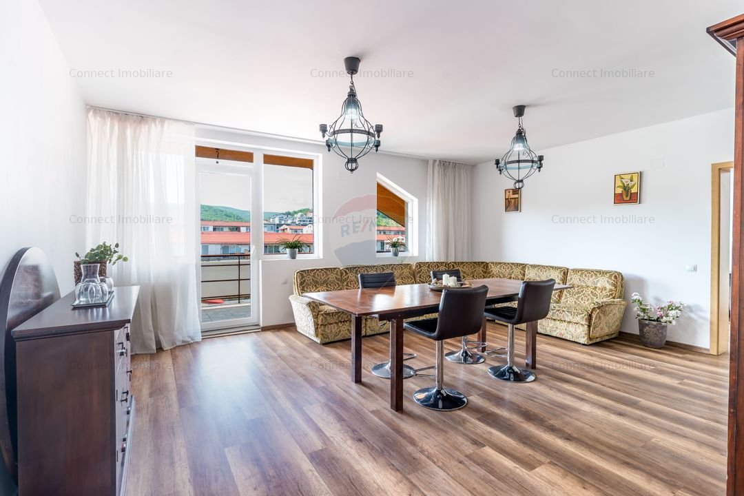 Apartament cu 4 camere de inchiriat