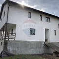 Casa de vânzare 7 camere, în Boghiş