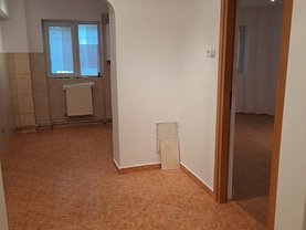 Apartament de vânzare 4 camere în Ploiesti, Malu Rosu