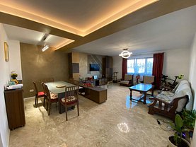 Casa de vânzare 5 camere, în Săcălaz