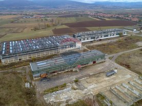 Închiriere spaţiu industrial