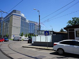 Vânzare spaţiu comercial