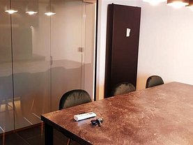 Apartament de închiriat 4 camere, în Bucureşti, zona P-ţa Victoriei