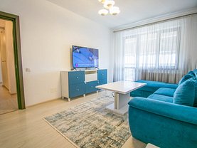 Apartament de vânzare 3 camere, în Bucureşti, zona Apărătorii Patriei