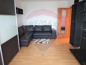 Apartament de vanzare 2 camere, în Bacău, zona Cornişa
