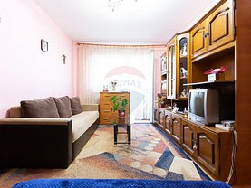 Apartament de vanzare 2 camere, în Bacău, zona Milcov