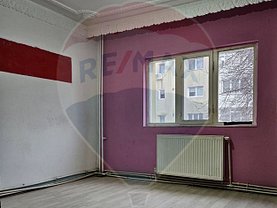 Apartament de vânzare 2 camere, în Bacău, zona Milcov