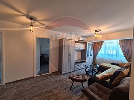 Apartament de închiriat 3 camere, în Bacau, zona Central