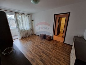 Apartament de vânzare 2 camere, în Bacău, zona Milcov