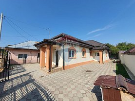 Casa de vânzare 4 camere, în Bacău, zona Nord