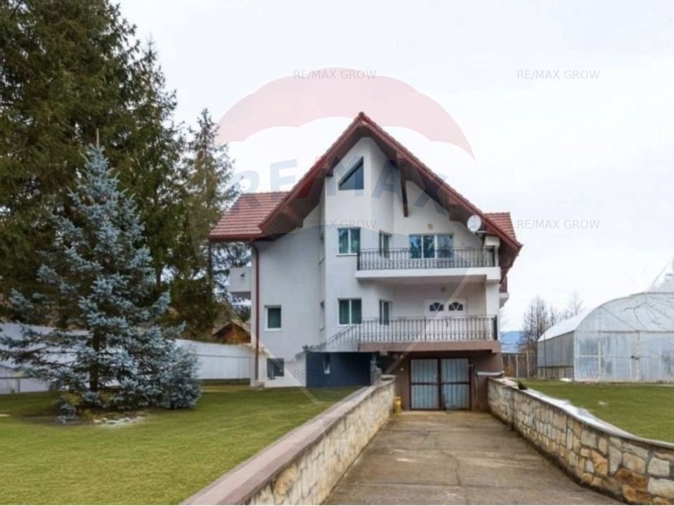 Casa / Vila cu 5 camere langa padure in Luncani | Bacau - de vanzare