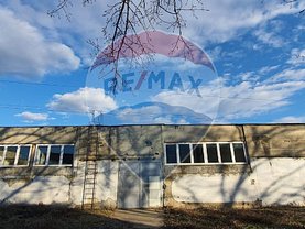 Vânzare spaţiu industrial