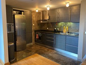 Apartament de vânzare 3 camere, în Bucureşti, zona Unirii