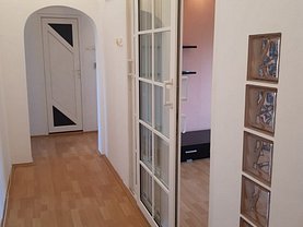 Apartament de vânzare 3 camere, în Bucureşti, zona Drumul Taberei