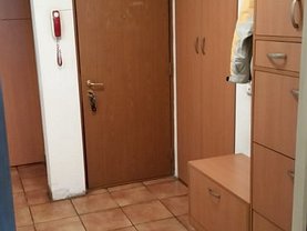 Apartament de vânzare 3 camere, în Bucureşti, zona Drumul Taberei