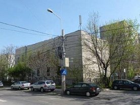 Vânzare spaţiu comercial