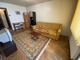 Apartament de închiriat 3 camere, în Făgăraş, zona Central