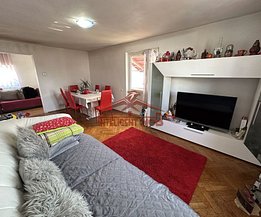 Apartament de vânzare 3 camere, în Cisnădie, zona Central