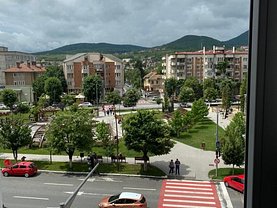 Apartament de închiriat 2 camere, în Deva, zona Decebal