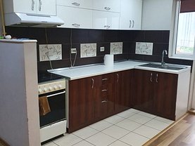 Apartament de vânzare 2 camere, în Deva, zona Piaţa Centrală