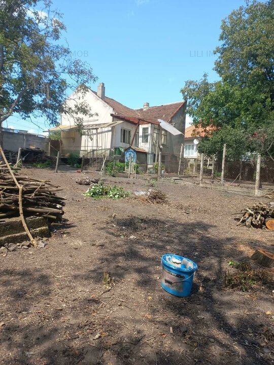 Vand casa si teren Simeria