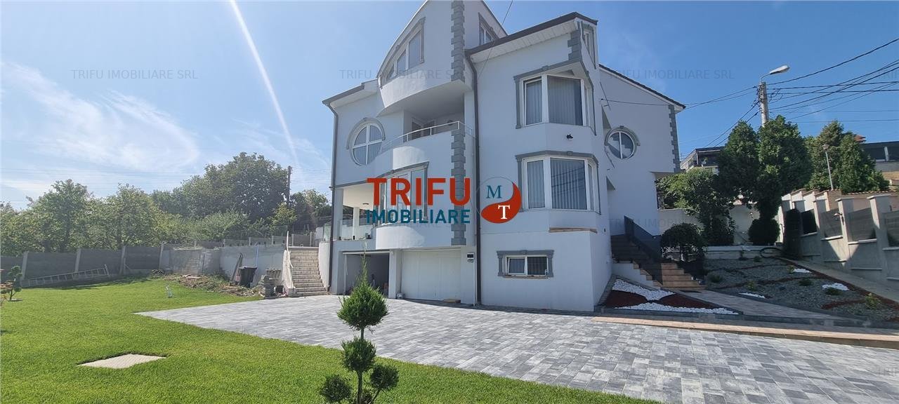 Casa cu 9 camere de vanzare zona Skit cu piscina si 896 mp teren