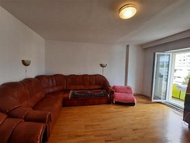 Apartament de vânzare 3 camere, în Cluj-Napoca, zona Grigorescu