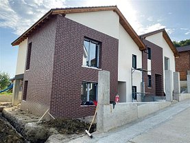 Casa de vânzare 4 camere, în Dezmir, zona Central