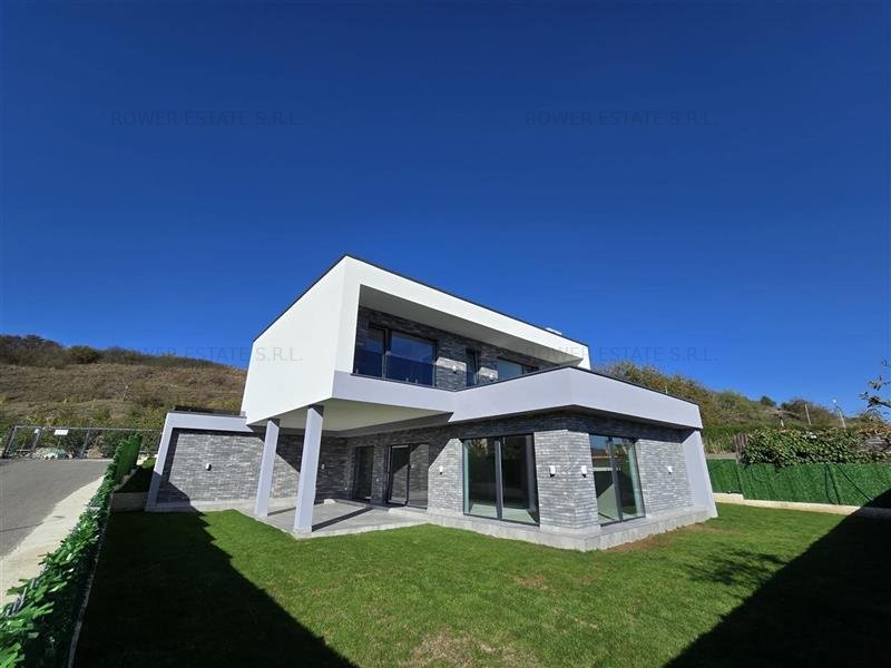 Casa Individuala cu panouri fotovoltaice si pompa de caldura, situata in Baciu!