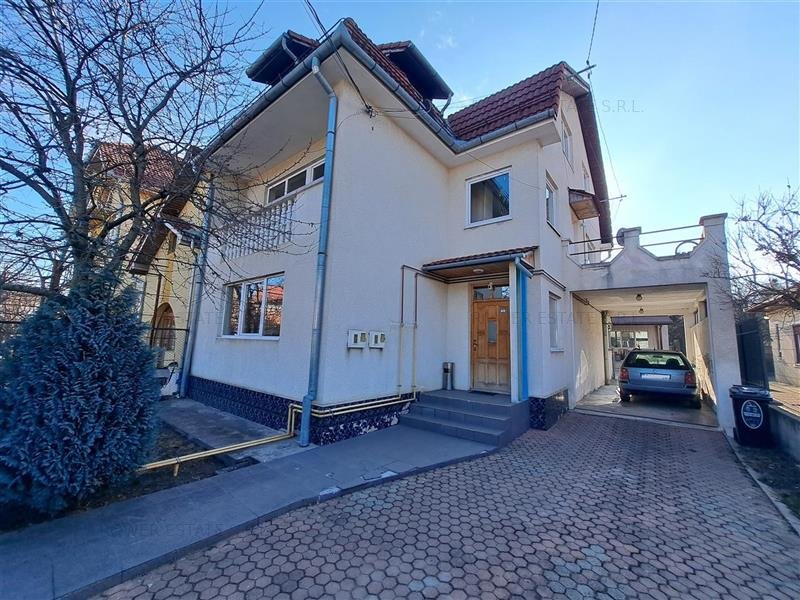 Casa alipita, P+E+M, 240 mp utili, situata in cartierul Gheorgheni!