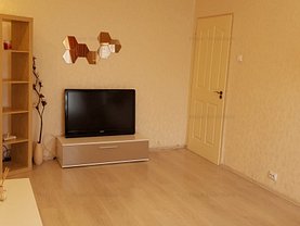 Apartament de vânzare 3 camere, în Bucuresti, zona Berceni
