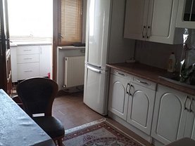 Apartament de vânzare 2 camere în Pitesti, Fratii Golesti