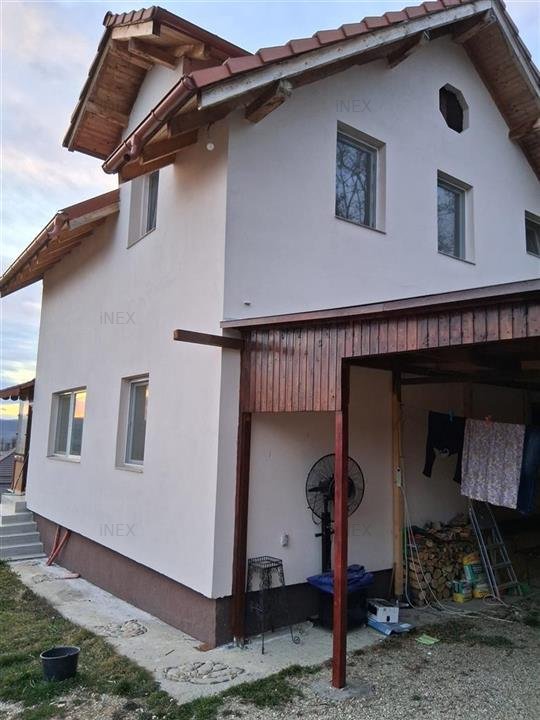 Casa individuala 5 camere in Budeasa | Teren 908 mp