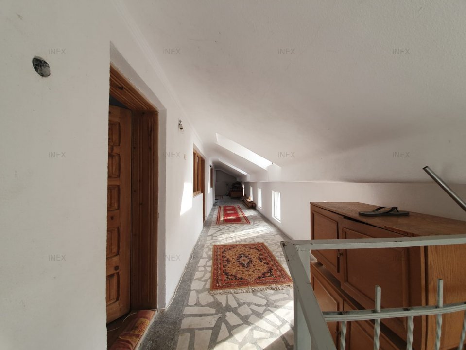 Casa de vacanta Baiculesti | 7 camere | 5.000 mp - imaginea 1