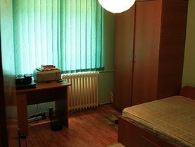 Apartament de vânzare 3 camere, în Bucureşti, zona Titan