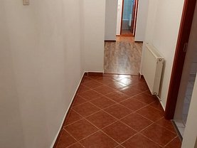 Apartament de vânzare 3 camere în Targoviste, Micro 4