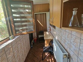 Apartament de vânzare 2 camere, în Ploieşti, zona 9 Mai