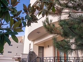 Casa de închiriat 6 camere, în Constanţa, zona Faleza Nord