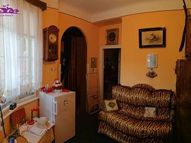 Apartament de vânzare 3 camere, în Oradea, zona Central