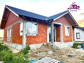 Casa de vânzare 4 camere, în Sântandrei
