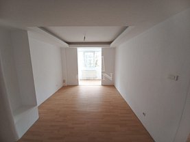 Apartament de închiriat 4 camere, în Timişoara, zona Circumvalaţiunii