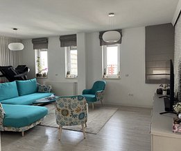 Apartament de vânzare 4 camere, în Braşov, zona Avantgarden