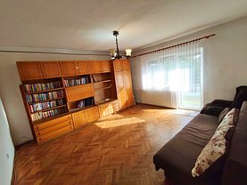 Apartament de vânzare 4 camere, în Oradea, zona Rogerius