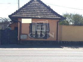 Casa de vânzare 3 camere, în Târgu Mureş, zona Unirii