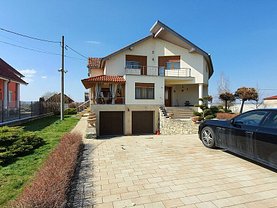 Casa de vânzare 5 camere, în Sibiu, zona Strand